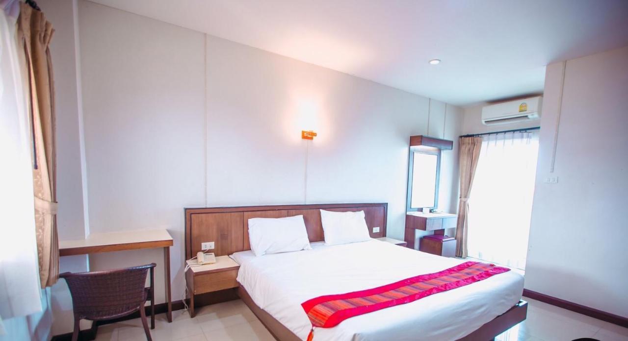 Bander Hotel Phu Khieo Zewnętrze zdjęcie